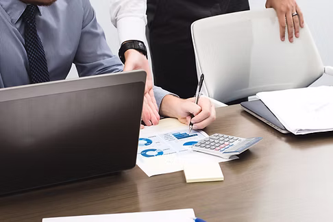 تكلفة خدمات معقب شركة الكهرباء في الرياض