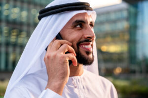 كيف أنقل ملكية سيارة متوفي من خلال معقب، لنقل ملكية سيارة لشخص متوفي من خلال الاستعانة بمعقب هو إجراء قانوني متاح ولكنه يتطلب اتباع بعض الخطوات لضمان نقل ملكية هذه السيارة بطريقة صحيحة وسريعة، وفي المقال التي سنتعرف معاً على جميع الأوراق والمتطلبات اللازمة لتسهل عليك إجراء معاملتك بشكل مفصل. معقب نقل ملكية سيارة متوفي عند انتقال ملكية سيارة من شخص متوفي إلى أحد الورثة أو إلى أي طرف آخر وحتى يتم تنفيذ هذه العملية بشكل صحيح سنعرض في الفقرة التالية جميع الخطوات التي سيقوم بها المعقب لنقل ملكية السيارة لشخص متوفي: تقديم مستند إثبات الوكالة: يجب الحصول على توكيل معتمد من الورثة أو الشخص المعني بنقل ملكية السيارة لإتمام الإجراءات القانونية بنجاح. إحضار شهادة تثبت وفاة الشخص: من الضروري تقديم شهادة وفاة أصلية أو صورة منها من الجهات الحكومية المعنية بالمملكة لإثبات وفاة المالك. تقديم عقد خاص بالميراث أو وصية: في حال وجود وصية من التوفي خاصة بتوزيع التركة يجب تقديم المستند لتوضيح كيفية توزيع الممتلكات. الرجوع لهيئة المرور: يتم التوجه لادارة المرور وتقديم جميع المستندات المطلوبة مثل شهادة تثبت وفاة مالك السيارة مع عقد الإرث مع تقديم وثيقة تثبت سداد جميع الرسوم والمخالفات المرورية للسيارة مع بطاقة الهوية للوريث أو الشخص المفوض بإمتلاك هذه المركبة. القيام بإجراءات التسجيل: بعد خطوة جمع المستندات المطلوبة لإتمام عملية نقل ملكية السيارة وتسجيلها باسم الوريث. رقم معقب نقل ملكية سيارة متوفي لإجراء معاملة نقل ملكية السيارة لشخص متوفي يمكنك التواصل مع معقب متخصص في هذا النوع من المعاملات ويمكنك الاستعانة بمكتب الإنجاز السريع لخدمات التعقيب بالسعودية لأنه يمتلك موظفين لديهم خبرة واسعة في هذا مجال انجاز المعاملات القانونية المتعلقة بالمرور وسيكون من السهل عليك التواصل معهم عبر الهاتف أو البريد الإلكتروني من خلال Info@rukn-services.com 966598558903+ الخطوات المطلوبة لنقل ملكية السيارة: تقديم شهادة تثبت وفاة المالك الأصلي للسيارة. إحضار وصية: في حال ترك الشخص المتوفي قبل وفاته وصية تثبت حق الشخص في ملكية سيارته من بعده يجب تقديمها، وأما إذا لمن يكن هناك وصية يتم تقديم حكم من المحكمة لتحديد الإرث. بطاقة الهوية: تقديم بطاقة هوية الوريث. رخصة خاصة بالسيارة: يجب تقديم رخصة السيارة الأصلية مع التأكد من دفع جميع الغرامات المرورية في حال وجودها. تقديم وثيقة تثبت حالة إصلاح السيارة: يجب تقديم تقرير فني يثبت حالة السيارة. دور المكتب يعمل على جمع كل هذه الوثائق وتقديمها للجهات الحكومية المختصة لإتمام عملية نقل الملكية بالنيابة عنك لكي يتم نقل ملكية السيارة بدون إهدار لوقتك ومجهودك، مع التأكد من مراجعة جميع الأوراق لضمان اكتمالها وهذا يسرع من عملية نقل ملكية السيارة بشكل قانوني. خدمات مكتب تعقيب مرور في السعودية يقدم المكتب العديد من الخدمات الخاصة بهيئة المرور لكي تسهل على العميل التعامل مع هذه الإجراءات المرورية المعقدة وإنجاز طلبك بسرعة وجودة عالية وسوف نتعرف من خلال النقاط التالية عن أهم خدمات مكتب تعقيب مرور في السعودية: إصدار وتجديد رخص القيادة: يساعد المكتب العميل في إستخراج الرخصة الخاصة بالقيادة أو تجديد أوراقها حيث يقوم بتقديم الطلب وترتيب جميع الإجراءات وإنجازها في الوقت المطلوب. إنجاز جميع المعاملات الخاصة بالمركبات: حيث يقوم المعقب بنقل ملكية السيارات وتجديد استمارات المركبات وتحديث البيانات الخاصة بها في سجلات المرور بدون بذل أي مجهود من العميل حتى يتم إنجاز طلبه واستلامه. سداد المخالفات المرورية : يحرص المكتب على تقديم الدعم للعميل من خلال دفع أي مخالفة تفرضها هيئة المرور السعودية عليه في الوقت المناسب وفي حال كان هناك غرامات غير قانونية يتعامل معها المعقب بالطعن لتقليل التكاليف على العميل. تسجيل بيانات السيارات الجديدة: يقدم المكتب خدمة تسجيل المركبات الجديدة بهيئة المرور السعودي واستخراج جميع التراخيص اللازمة للركوب هذه السيارة. توفير خدمة الاستعلام: يمتلك مكتب الإنجاز السريع لخدمات التعقيب بالسعودية فريق كامل ومتخصص للرد على جميع استفسارات العملاء وذلك يساعدهم في الاستعلام عن الغرامات إن وجدت ومتابعة حالة الطلب ومواعيد الاستلام وهم في أماكنهم. شروط نقل ملكية سيارة متوفي لإتمام عملية نقل ملكية سيارة متوفي يجب اتباع عدة إجراءات وشروط قانونية من المهم تنفيذها وسوف نتحدث عنها بشكل مفصل أكثر في الفقرة التالية: يجب توفير جميع المستندات المطلوبة شهادة وفاة صاحب السيارة. بطاقة هوية للوريث وتكون سارية. توكيل قانوني من الورثة للشخص الذي ينوب عنهم. استخراج ورقة رسمية من المحكمة بها إعلان الوراثة أو قسمة التركة. إحضار مستندات تخص السيارة رخصة السيارة الأصلية. استمارة للسيارة وتكون موقعة من جميع الورثة. مراجعة السجل المروري للتأكد أن السيارة ليس مسجل عليها أي مخالفات مرورية تستحق الدفع. القيام بإجراءات نقل الملكية الذهاب إلى هيئة المرور السعودية وتقديم جميع الأوراق المطلوبة. دفع الرسوم التي تفرضها الحكومة السعودية لإتمام النقل. الحصول على الشهادة بعد تقديم المستندات ودفع الرسوم المطلوبة لإتمام هذه الإجراءات بالكامل يتم إصدار شهادة نقل الملكية. المستندات المطلوبة لنقل ملكية سيارة شخص متوفي نقل ملكية سيارة شخص متوفي هناك عدة مستندات مطلوبة يجب إحضارها وتجهيزها حتى يتم تنفيذ طلبك بسهولة ومن خلال الفقرة التالية سنعرض أهم هذه المستندات بشكل واضح وبسيط: شهادة وفاة تثبت حالة موت الشخص المالك للسيارة. إحضار وثيقة من المحكمة المختصة بها ما يثبت الورثة الشرعيين للمتوفي وبها حصر لتركته كاملة. تقديم بطاقات هوية للجميع الورثة وتقديمها إلى هيئة المرور. في حال وجود توكيل شرعي من الورثة لشخص واحد يجب إحضار وتقديم وكالة شرعية تثبت ذلك. رخصة السيارة للتأكد من سيارتها وصلاحيتها. يجب أن تكون السيارة خضعت للفحص للتأكد من أنها صالحة للاستخدام. إذا كان هناك تأمين على حالة السيارة يجب أن يكون ساري المفعول. سداد جميع الرسوم الحكومية الخاصة بنقل ملكية السيارة بهيئة المرور. لماذا تختار معقب نقل ملكية سيارة متوفي ؟ يفضل العديد من الأشخاص التعامل مع معقب نقل ملكية سيارة متوفي كونه يساعدهم في تسهيل وتسريع العملية التي يرغبون حيث أنه يقوم بإنجاز جميع الإجراءات القانونية اللأزمة نقل ملكية السيارة لشخص متوفي نيابة عن الورثة مما يوفر عليهم الكثير من الوقت والجهد مع ضمان سير معاملتهم بشكل قانوني وصحيح: توفير الراحة والإنجاز: تطلب عملية نقل ملكية سيارة متوفي إلى شخص آخر العديد من الإجراءات المعقدة منها استخراج الوثائق اللازمة لهذه العملية من الجهات الحكومية المختلفة وجمعها مع حضور الورثة الشرعيين يتولى المعقب مهمة جميع هذه المستندات وتقديمها حتى تتم إنجاز هذا الطلب بدون أي جهد من الورقة أو تضييع للوقت. الخبرة والكفاءة: يمتلك المعقب خبرة واسعة في التعامل مع جميع الجهات الحكومية وعلى دراية كبيرة بجميع الإجراءات والمتطلبات التي تخص الخدمة التي تريد إنجازها مما يضمن لك إتمام عملتك بنجاح ودون تأخير. تجنب الوقوع في الخطأ: هناك العديد من الأخطاء قد يرتكبها الورثة سواء كانت من ناحية جمع الأوراق المطلوبة أو في عملية سير الإجراءات مما يعيق هذا عملية نقل الملكية أو رفضها لذلك يكون توكيل هذه المهمة للمعقب موثوق به حيث أنه سيتأكد من صحة جميع الإجراءات وجمع الوثائق بنجاح حتى تتم إجراءات نقل الملكية بسلام وطبقاً للوائح القانونية. تجنب الوقوع في المشاكل القانونية: يمتلك المعقب الحكمة في التصرف والتعامل مع التعقيدات القانونية التي تفرضها الحكومة السعودية مثل وجود حالة من الخلاف تجمع بين الورثة أو ضياع الوثائق التي بها إثبات حصر التركة ويحسن التعامل مع جميع المشاكل التي تواجه الورثة حتى تتم إنجاز المعاملة. توفير التكاليف: يقوم المكتب بتوفير الكثير من النقود على العميل حيث أنه يتكفل بإنجاز جميع إجراءات نقل الملكية بشكلها الصحيح وهذا يوفر على العميل دفع أي غرامات مالية هو في غنى عنها وذلك لأنها قد يسير في بطريقة خاطئة في عملية نقل الملكية وبالتالي يكون ذلك سبب في رفض المعاملة أو تعطلها. خطوات نقل ملكية سيارة شخص متوفي هناك بعض الخطوات التي يجب أن تتبعها حتى تتمكن من نقل ملكية سيارة شخص متوفي، وهي: أحصل على حصر ممتلكات من المحكمة المخصصة وتأكد من السيارة من ضمن التركة حتى تكون المعاملة صحيحة وقانونية. يشترط وجود توكيل شرعي من الورثة من أجل القيام بنقل الملكية. قدم المستندات المطلوبة لإدارة المرور وهي( شهادة وفاة المتوفي، صك حصر الإرث، بطاقات هوية الورثة أو الوكيل الشرعي، استمارة السيارة الأصلية، عقد بيع ( في حالة تم بيع السيارة لأحد الورثة). بعد تقديم الطلب يشترط دفع الرسوم المخصصة حتى تبدأ الجهة في النظر في المعاملة. كما يشترط بعض الشروط الأخرى مثل( فحص فني للسيارة، تقديم إقرار نقل الملكية). أهمية اتباع الإجراءات الصحيحة لنقل ملكية سيارة متوفي من الضروري اتباع الإجراءات المحددة لنقل ملكية سيارة والتأكد من أن الإجراءات المتبعة لنقل ملكية سيارة متوفي قانونية وصحيحة، وذلك لعدة أسباب من أهمها ما يلي: ضمان عدم التعرض للمساءلة القانونية وضمان عدم التعرض للغرامة أو يحب السيارة. حفاظا على حقوق الورثة والتأكد من أن توزيع السيارة وفق للشرع والقانون والنصيب الخاص بصاحب المعاملة. ليكون من السهل على صاحب السيارة التصرف بها من حيث البيع دون الخوف من موقفه القانوني. لنقل ملكية السيارة وتحديث البيانات لدى المرور باسم المالك الجديد. لذا من المهم اتباع كل هذه التعليمات حتى تتأكد من صحة البيانات ولتجنب التعرض لأي مشاكل في المستقبل. ما هي المدة المُستغرقة لنقل ملكية سيارة متوفي؟ ليس هناك مدة محددة لنقل ملكية سيارة متوفي وذلك لعدة عوامل من أهمها: الإجراءات المتبعة في المعاملة. الظروف المحيطة. وضع الوصي. الإجراءات الخاص بالمحكمة. الإجراءات المتبعة في إدارة المرور. لذا يمكن أن تتراوح المدة ما بين أيام إلى عدة أشهر حسب وضع كل معاملة ومدى تعقيدها. ما هي المؤهلات التي يجب أن يتمتع بها معقب جيد؟ هناك بعض المهارات والمؤهلات التي يجب أن تتوفر في المعقب حتى يكون ذو خبرة وجيد للمعاملة، ومن هذه المؤهلات ما يلي: يشترط أن يكون المعقب لدية سمات الإشراف والقيادة حتى يضمن أن يسير العمل بشكل سلس. أن يكون المعقب قادر على التواصل بطريقة فعالة ومرنة مع الجهات والموظفين الحكوميين لأن هذا مطلب مهم في أي معقب. الخبرة والذكاء حتى يتعامل مع المشاكل التي تواجهه وتقديم حلول مناسبة لها. أن يكون المعقب ملم بكل الأنظمة والقوانين الخاصة بالمعاملات التي يقوم بها. يشترط أن يكون المعقب قادر على تحمل الضغوطات وقادر على التعامل مع أكثر من جهة حكومية في وقت واحد دون أن يؤثر ذلك على شكل المعاملة. يجب أن يكون المعقب قادر على تحليل البيانات واتخاذ قرارات سريعة وصحيحة في حال التعرض لمشكلة. القدرة على التعامل مع الظروف المختلفة والتفاوض مع الموظفين الحكوميين لضمان لإنجاز المعاملة في وقت قريب. يشترط أن يكون المعقب قادر على التعامل مع أنظمة الكمبيوتر والمنصات الإلكترونية المختلفة. وإذا توفرت تلك المهارات في المعقب فليس عليك القلق بشأن المعاملة الخاصة بك أهم ما يميز معقب نقل ملكية سيارات الخاص بنا ؟ يتميز معقبين نقل ملكية سيارات التابعين لمكتب الإنجاز السريع لخدمات التعقيب بالسعودية بالعديد من المميزات وهي: الدقة وسرعة الإنجاز في إنهاء المعاملة الخاصة بك. الخبرة القانونية مما يساعده على إنهاء كل الإجراءات في وقت قصير. الأمان والصدق مع العملاء. البديهة والسرعة في التعامل مع الخدمات المتنوعة مثل نقل الملكية، تجديد الرخص، التأمينات. يمتلك المعقب خبرة كبيرة في الجهات الحكومية مما يسرع سير المعاملة. يساعدك المعقب على تفادي الروتين الخاص بالمعاملة، كما يقدم لك خدمة مميزة ويجب على كل استفساراتك. تكلفة نقل ملكية السيارة هل هناك أي قيود على نقل ملكية السيارات في حالات الوفاة؟ نعم، هناك بالتأكيد قيود في حالة نقل ملكية السيارات في حالات الوفاة، ومن أهم تلك القيود: يجب تقديم شهادة الوفاة من المالك الأصلي. يشترط حرص الإرث أو الوصية. يتطلب دفع ثمن الرسوم المستحقة. يتطلب الأمر تقديم عقد البيع. كما تختلف الإجراءات القانونية من حالة لأخرى. ما هي التكلفة التقريبية لخدمات المعقب؟ لا يمكن تحديد تكلفة معينة ولذلك لأن التكلفة تتحدد على عدة أسس من أهمها: شكل المعاملة ومدى صعوبتها. مكان المعاملة. سعر الخدمة الحكومية. رسوم مكتب التعقيب.