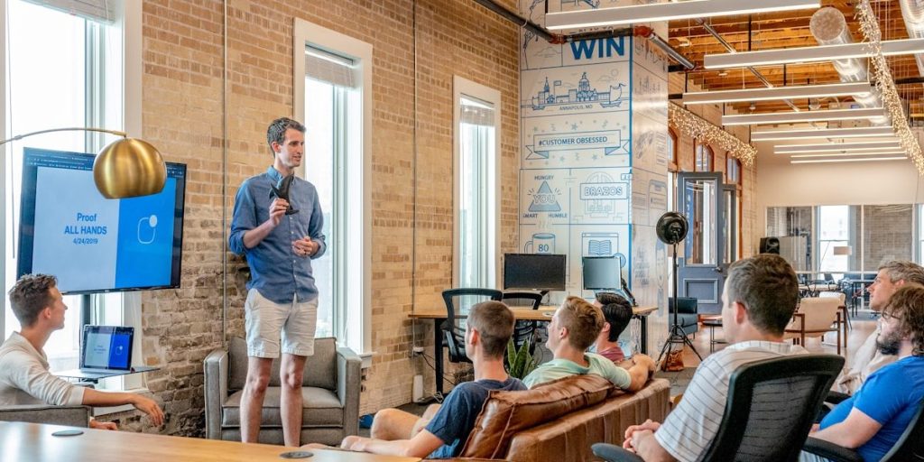 دليلك لأفضل معقب جوازات الدفع بعد الانجاز في السعودية